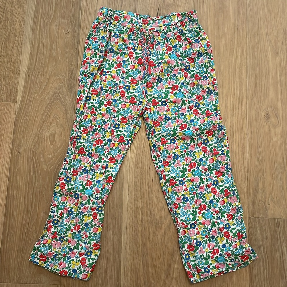 The sweetest floral culottes! Size 13 Mini Boden